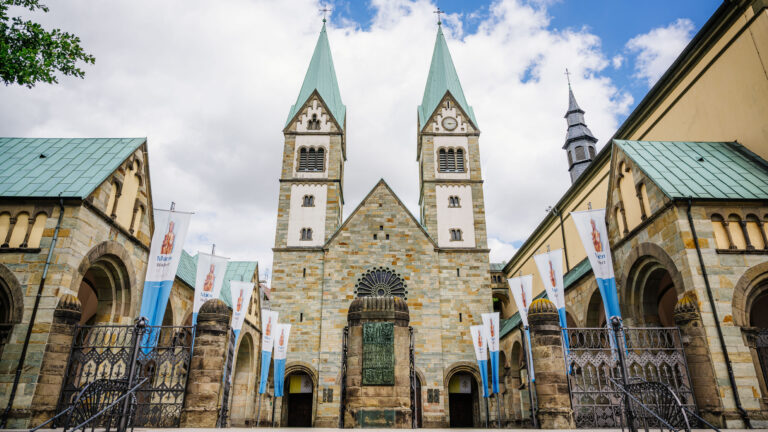 Wallfahrtsbasilika Werl in Schwarz-Weiß